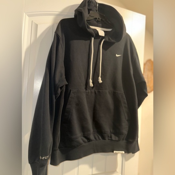 NIKE DRI-FIT STANDARD ISSUE PULLOVER BASKETBALL HOODIE - MEN'S Size Large* - Picture 5 of 14